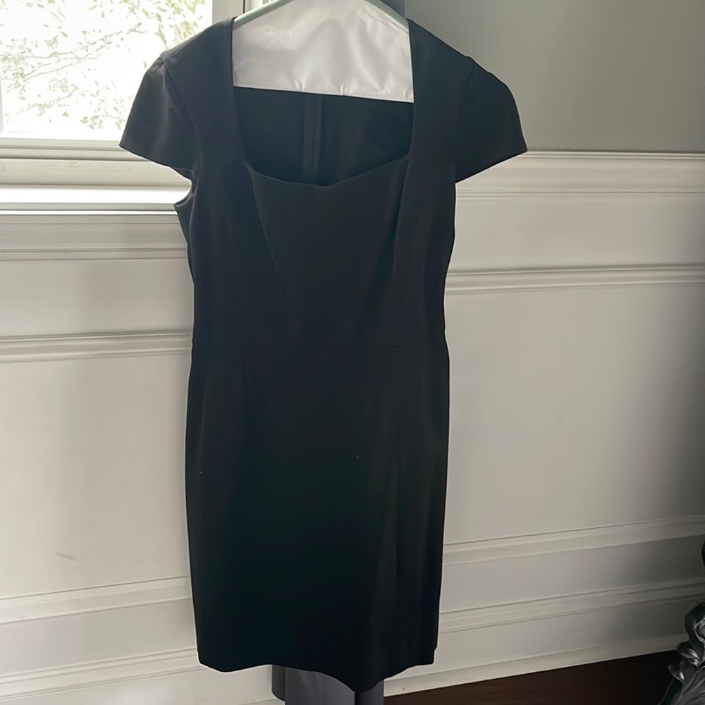 Black banana republic sheath dress. Size too. Worn once.